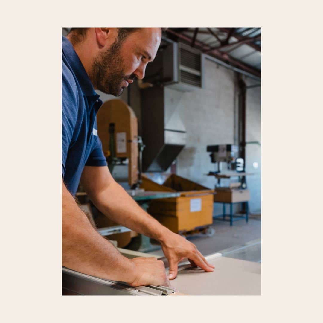 Ligne Rosetのインスタグラム：「Go behind the scenes!  Meet Laurent, also a prototypist in Saint-Jean-le-Vieux, who has been working with Denis for years.  Their job? The duo starts with a drawing then tests the materials needed to make a perfect product!  But first: we try, we test, we make mistakes, so we try again, until finally we find the perfect combination ! #madeinfrance  A photo report with @aude_lemaitre  #ligneroset #design #frenchsavoirfaire #knowhow」