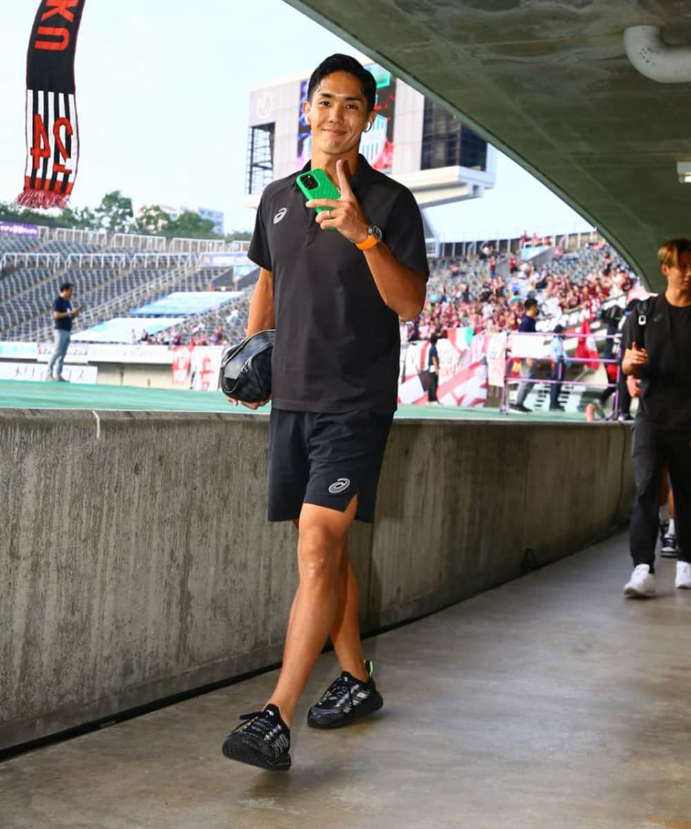 ヴィッセル神戸さんのインスタグラム写真 - (ヴィッセル神戸Instagram)「Arrival🏟👏  #vissel #visselkobe #ヴィッセル #ヴィッセル神戸 #Kobe #神戸 #一致団結 #WeAreKobe #KobeForeverForward #JLeague #Jリーグ #広島神戸」9月16日 17時56分 - visselkobe