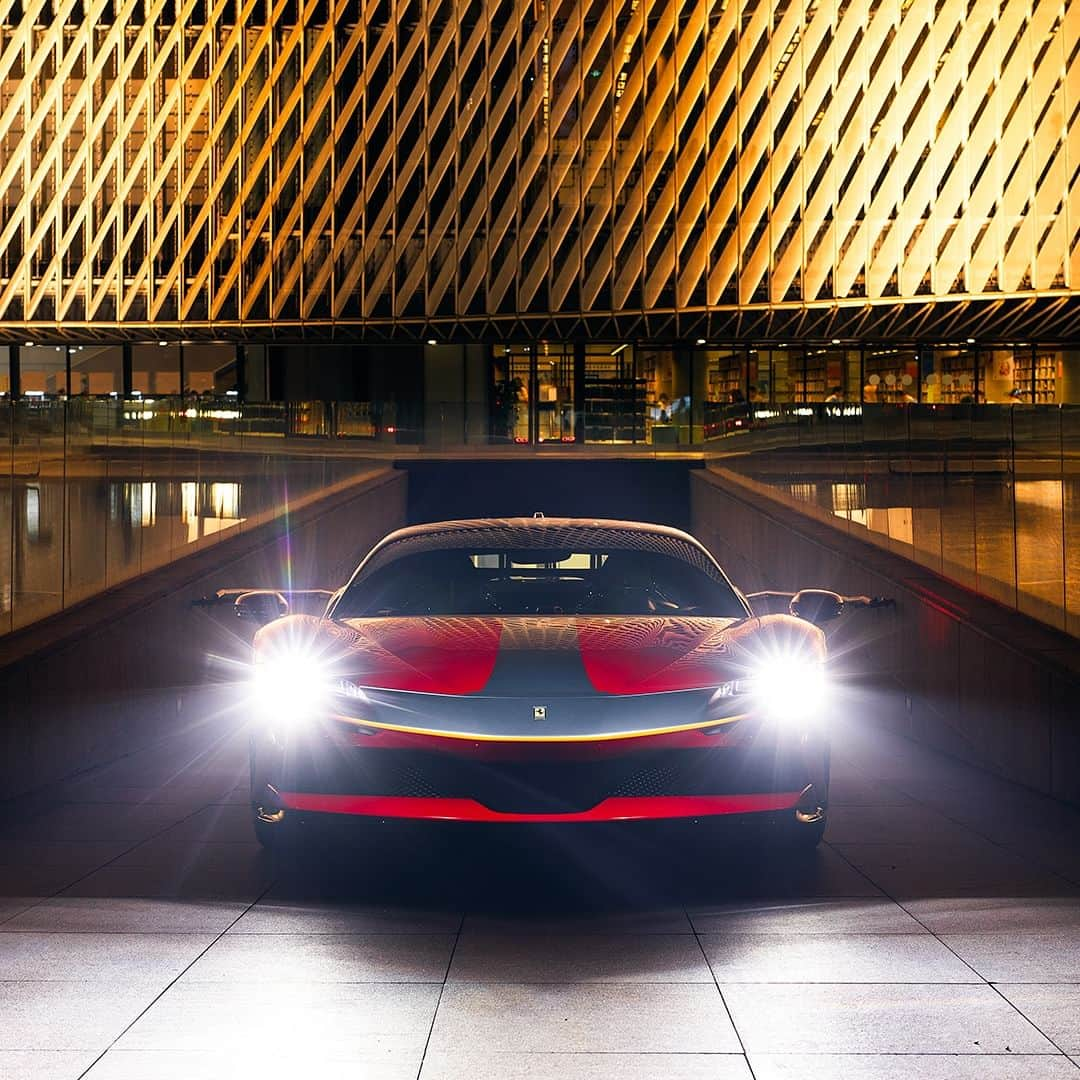 フェラーリさんのインスタグラム写真 - (フェラーリInstagram)「When in the #FerrariSF90Stradale #AssettoFiorano the night is yours. Are you ready for it?  #Shenzhen #Ferrari」9月16日 18時05分 - ferrari