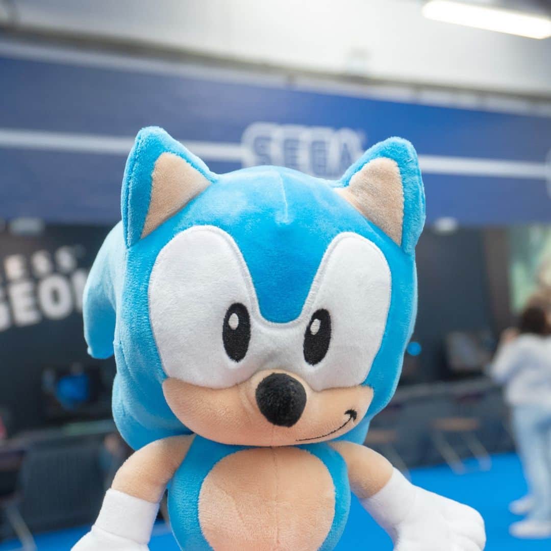 SEGAさんのインスタグラム写真 - (SEGAInstagram)「Last day at @wasdlive! 💙   Swing by our booth for a chance to try unreleased SEGA games, grab exclusive merch, and capture a memorable moment with the iconic SEGAWORLD Sonic Statue!」9月16日 18時00分 - sega