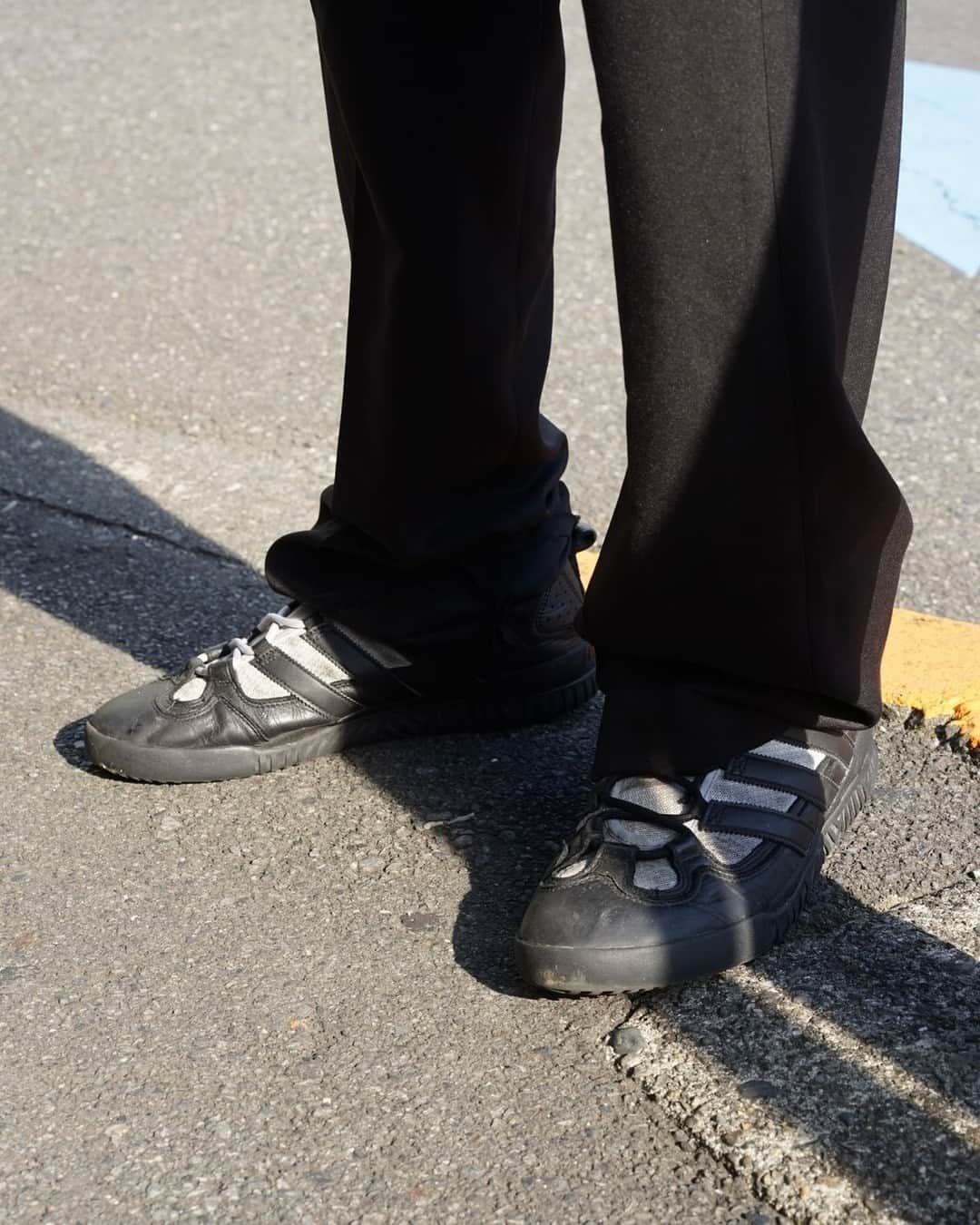 Fashionsnap.comさんのインスタグラム写真 - (Fashionsnap.comInstagram)「Name: Haruaki⁠ Age: 21⁠ Occupation: Model⁠ ⁠ Tshirt #adidas⁠ Pants #used⁠ Shoes #adidas × #FuckingAwesome⁠ Keychain #BASICS⁠ ⁠ Photo by @you__1009⁠ ⁠ #スナップ_fs #fashionsnap #fashionsnap_men」9月16日 18時00分 - fashionsnapcom