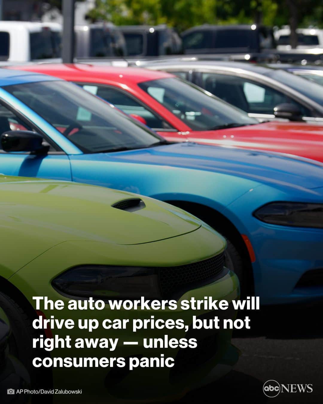 ABC Newsのインスタグラム：「Car shoppers are heading for a new round of sticker shock if the strike by the United Auto Workers doesn’t end soon, particularly for popular vehicles that are already in short supply. More at LINK IN BIO.  #news #autoworkersstrike #auto #UAW」