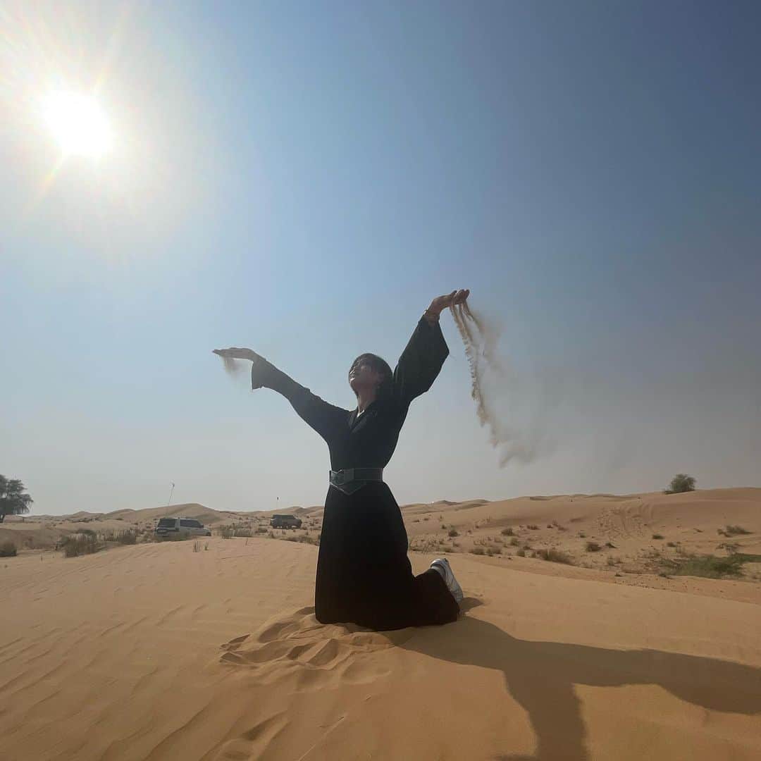 関口愛美さんのインスタグラム写真 - (関口愛美Instagram)「Al faqa desert 🐪🏜️🇦🇪  #desert  #砂漠 #dubai #ドバイ」9月17日 4時17分 - sekiguchiaimi
