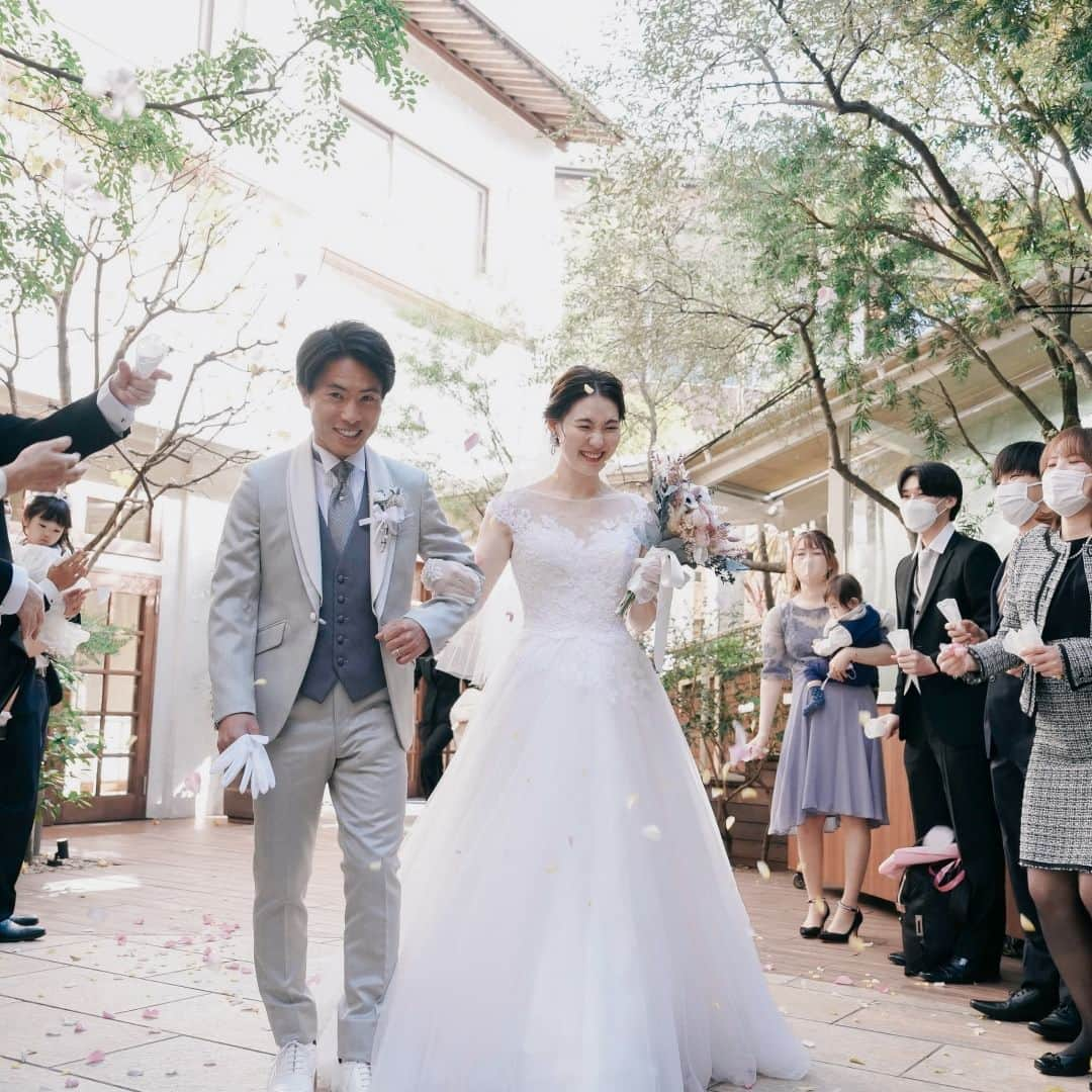 RIVIERA WEDDING　リビエラ ウェディング　公式のインスタグラム：「. 都会の中で緑を感じられる、リビエラ東京。 訪れた人びとのあたたかな祝福が、自然の中でより満ちていきますように。」