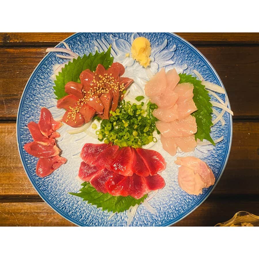 のインスタグラム：「新鮮な芸術作品。  宮崎の大好きなお店。 青島酒場【東】  是非に！！  あーもう食べたいよ。  #宮崎県 #青島 #青島酒場東」