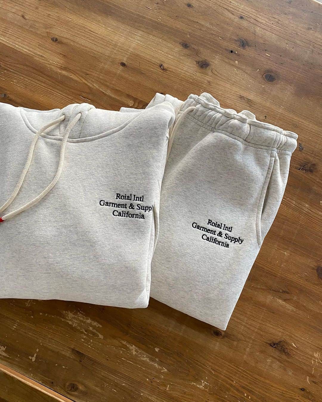 ロイアルのインスタグラム：「@poc_shonan @poc_kohoku  exclusive item🌏✨  9/16~ release 🕊️」