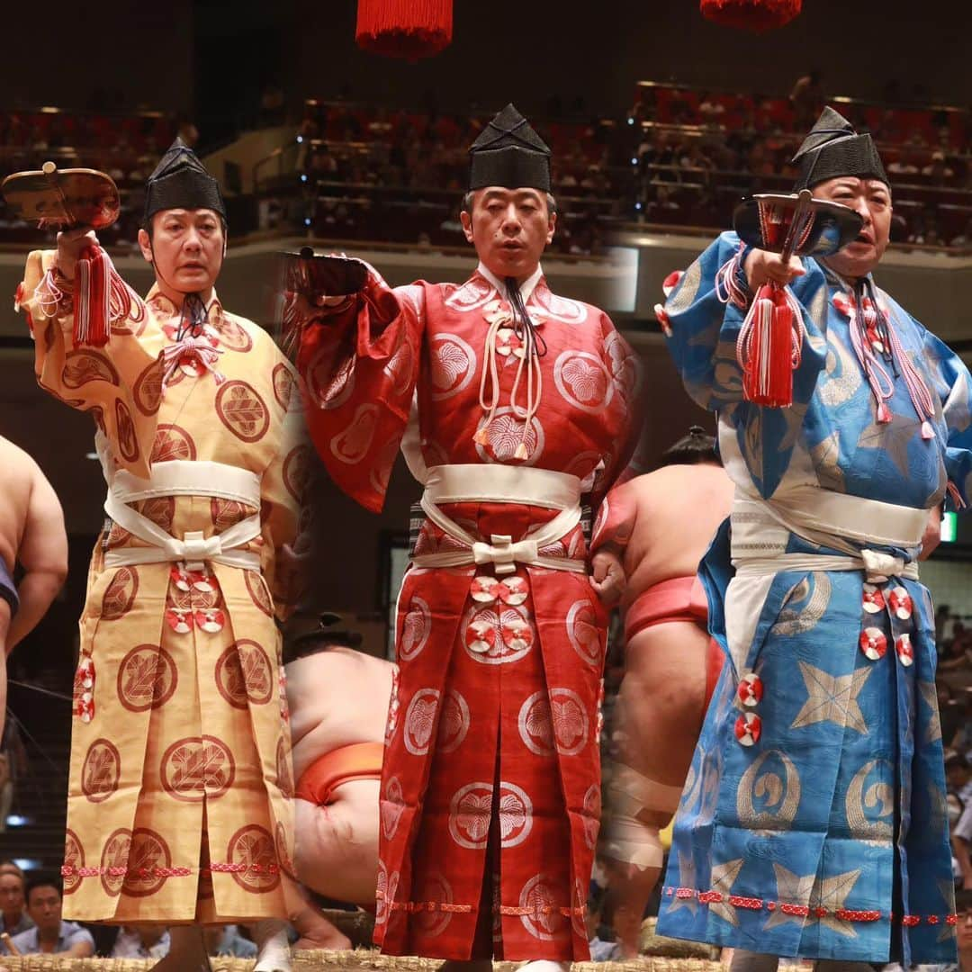 日本相撲協会さんのインスタグラム写真 - (日本相撲協会Instagram)「大相撲九月場所七日目！ 幕内は1敗に髙安と再入幕の熱海富士。 2敗には8人の力士が並ぶ。 十両唯一の初日からの7連勝は新十両の大の里。続く1敗は一山本。  本日は行司特集です。 色鮮やかな装束や土俵上での所作にも是非ご注目下さい。  @sumokyokai  #大相撲 #sumo #相撲 #力士 #お相撲さん #japanphoto #sumowrestlers #japanculture #満員御礼 #国技館 #両国国技館 #九月場所 #式守伊之助 #木村玉治郎 #木村容堂 #木村庄太郎 #木村晃之助 #木村寿之介 #式守勘太夫 #木村元基 #木村秋治郎 #式守錦太夫 #木村銀治郎 #木村要之助 #式守鬼一郎 #木村朝之助」9月16日 20時18分 - sumokyokai