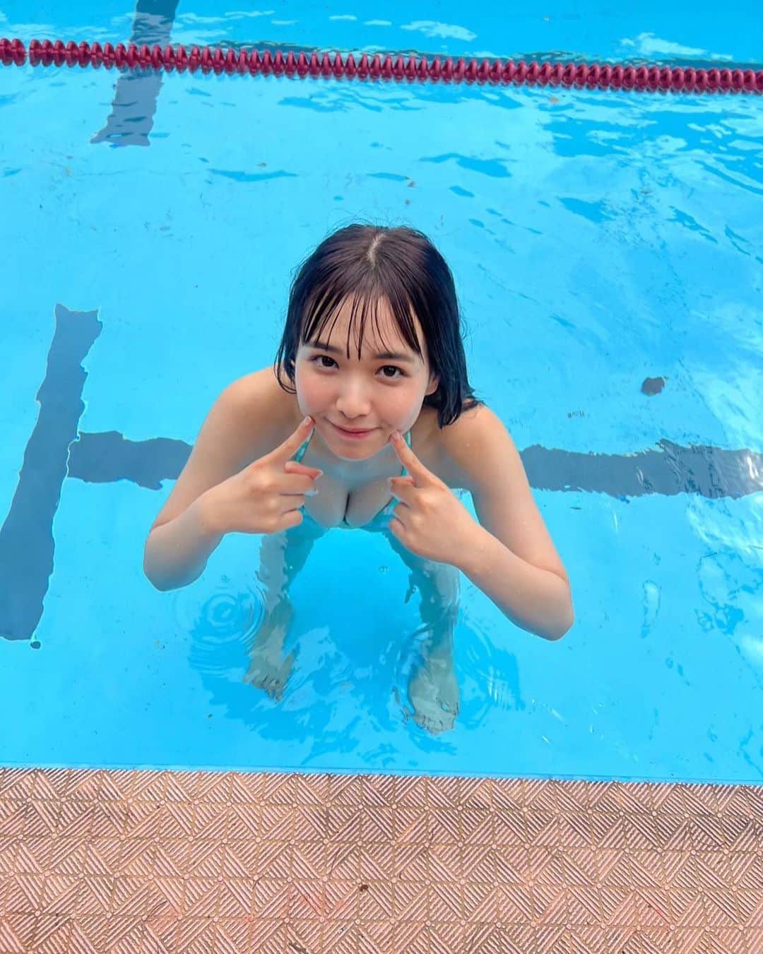 天野ききさんのインスタグラム写真 - (天野ききInstagram)「⁣ ぷーるー！🐬⁣ こう見えて泳ぐのは結構早いんだよ〜！⁣ ⁣ #EX大衆 もうチェックしてくれましたか？☺︎」9月16日 20時21分 - kiki_amano
