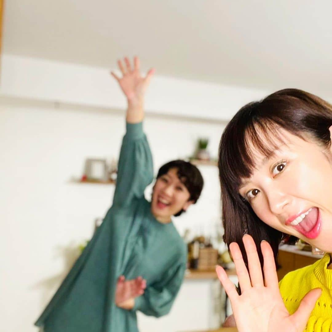 山口もえさんのインスタグラム写真 - (山口もえInstagram)「・  もえのプランター菜園がアンコール放送にて 放送されます！！！ 2年前だなんてはやいなぁ。 皆元気かな？逢いたいなぁ… って月に一回くらい思い出してる。笑 それくらい大好きな番組📺なんだ ぜひお楽しみに♡ タアサイと子持ちタカナを育てます🌱✨  ・9/17(日)8:00〜8:25 ・9/19(火)13:05〜13:30  NHK-E「趣味の園芸 やさいの時間」 アンコール放送 もえのプランター菜園  タアサイ&子持ちタカナ  ※2021年9月26日放送回  #家庭菜園  #tv  #プランター菜園 #もえのプランター菜園  #深町貴子 さんと💕 #タカさん は私の永遠の #師匠  #❤️」9月16日 20時35分 - moe_yamaguchi0611