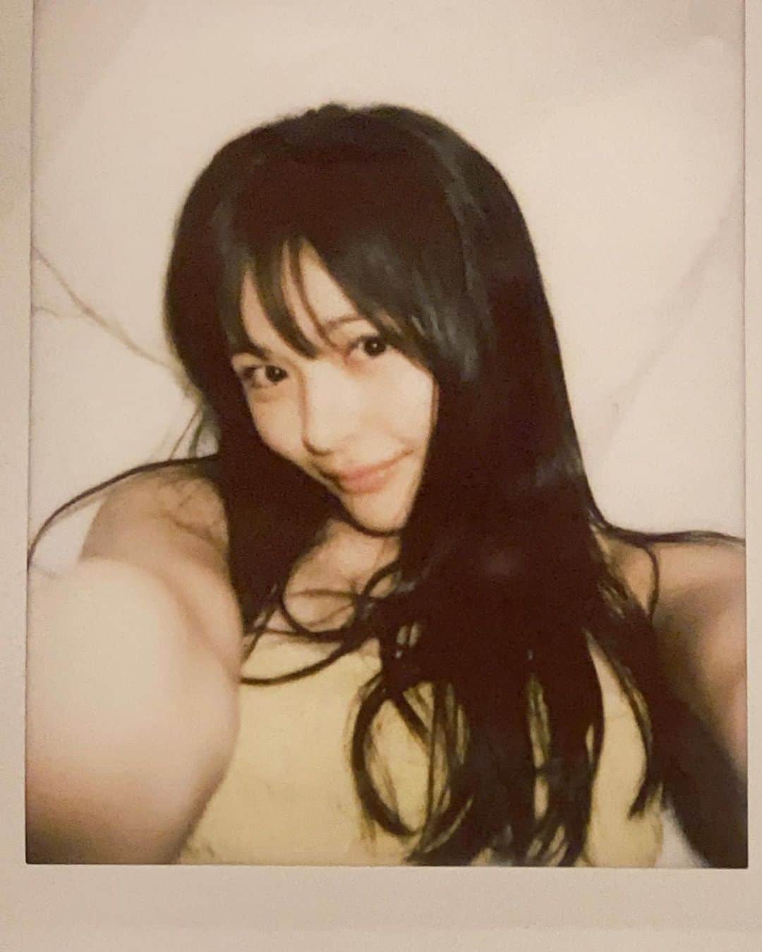 和内璃乃のインスタグラム：「夏が終わってくれたら幸せなわけで、肌寒いくらいがちょうどいいわけです」