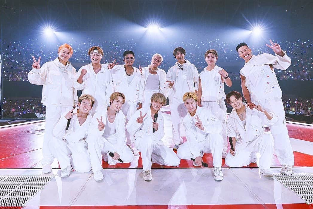 のインスタグラム：「・ 約10年ぶりにサポメンとしてパフォーマンスさせて頂きました！！  言葉じゃ言い表せないくらい 本当に素敵な時間でした😭✨  メンバーの皆さん DREAMERSの皆さん 本当にありがとうございました🌟  改めて 10周年おめでとうございます㊗️✨  #GENERATIONS  #GENE_集まれ騒げ繋がれ #THEBEST #サポメン」