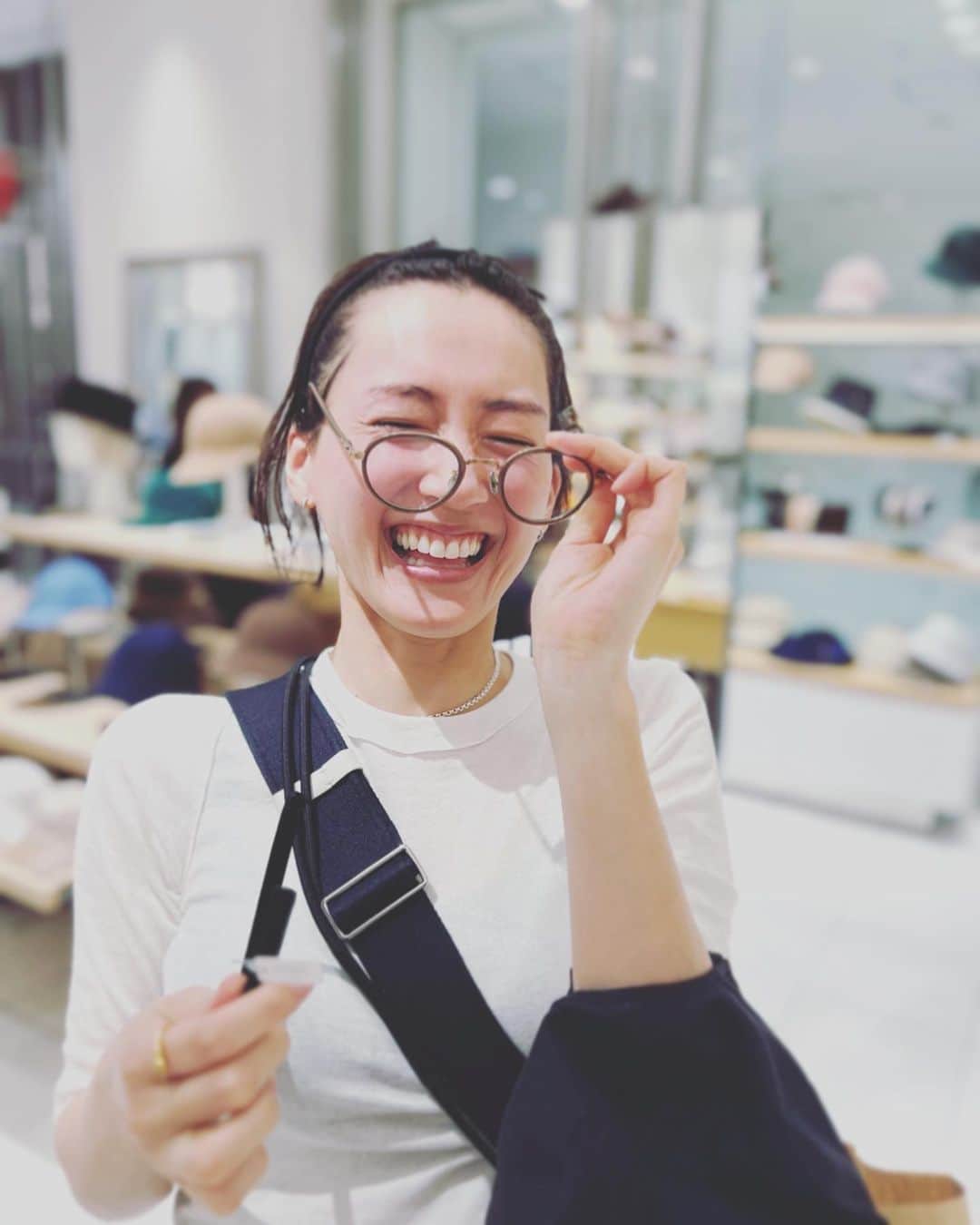 椎名直子さんのインスタグラム写真 - (椎名直子Instagram)「ついに　つい　に！  カチューシャ買えました！  どう？ って  どうよ。  これでカチューシャうばわれなくてよくなったよ😂  よかった〜っ♡！！  ってこと💕」9月16日 20時41分 - natadecoco