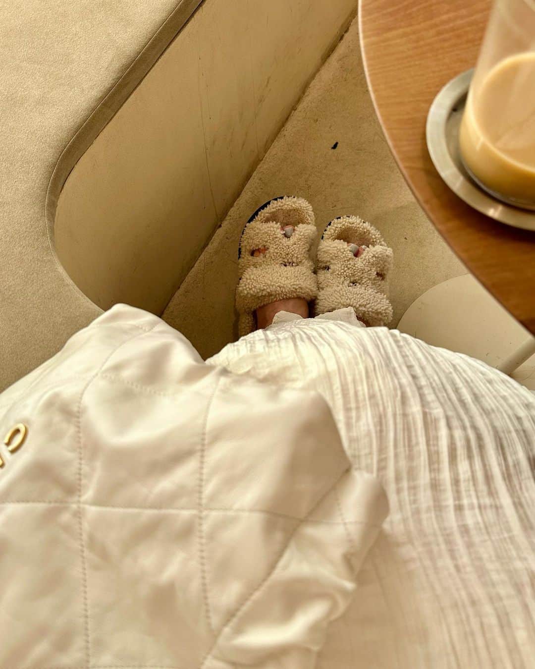 千葉由佳（ちばゆか）さんのインスタグラム写真 - (千葉由佳（ちばゆか）Instagram)「. ☕️💭 展示会行ったり発表会行ったりの日🤍  可愛い方達にたーくさん会えて刺激的だった〜🥹♥️」9月16日 20時56分 - chibayuka