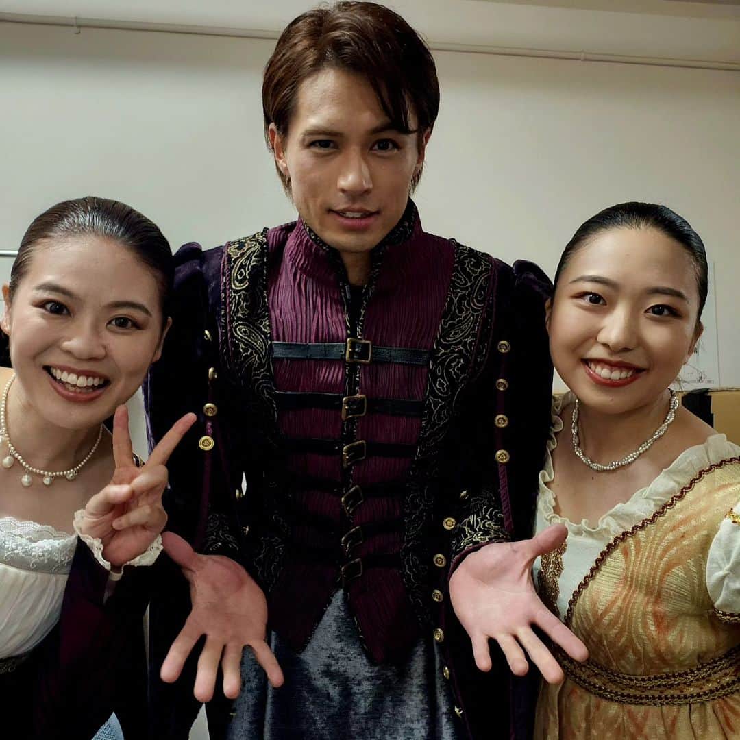 佐伯大地のインスタグラム：「本日は2公演ありがとうございました🦁 松浦さん🐨菅さんと牧野さん #2023ロミオとジュリエット」