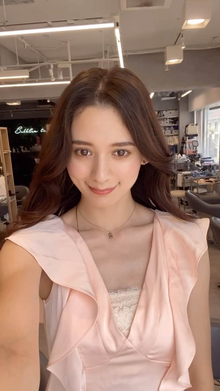 のインスタグラム：「I love curly hair💗」