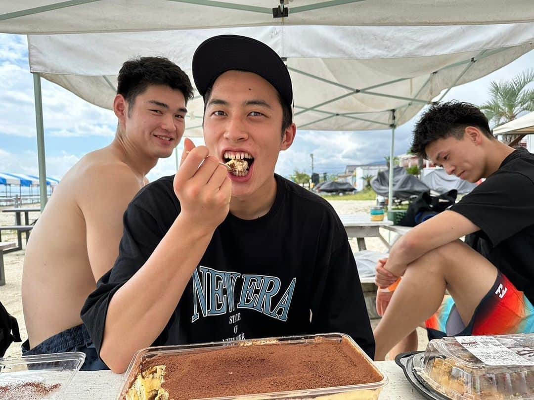 髙橋塁さんのインスタグラム写真 - (髙橋塁Instagram)「ティラミス🤩 甘いもの食べている時が1番幸せ。  #鬼木練 #藤中颯志 #髙橋塁」9月16日 21時40分 - rui_takahashi_