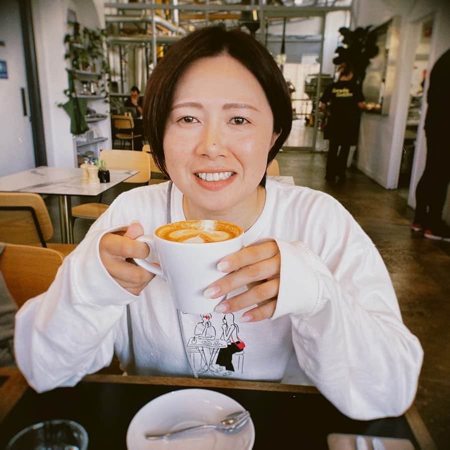 大田昭子のインスタグラム：「9.15  37歳なりました〜 たくさんの人に『おめでとう』って言われてホント嬉しいです☺️  こんな私ですがこれからもみなさんよろしくお願いします🫶  インスタ見返したら全然更新してなかったからこれからはボチボチ更新しよかな😎  ホッケーちゃんとするのもきっと来月まで🏑 最後まで全力で楽しもっと☺️」