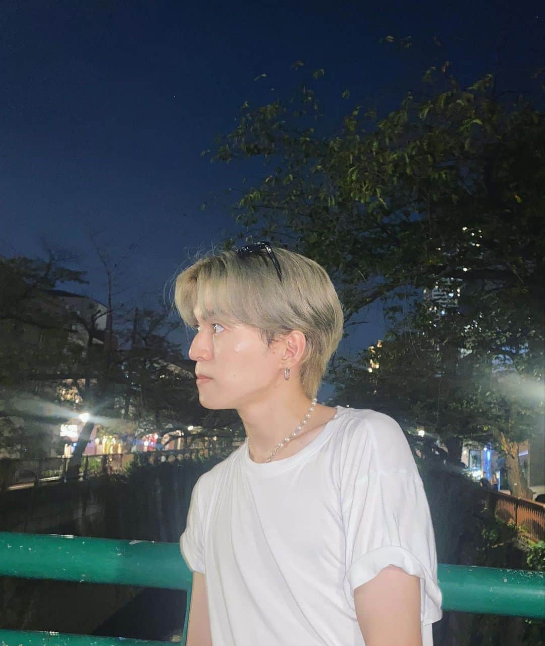 KOHEYのインスタグラム：「White🙄  #そろそろ筋トレ」