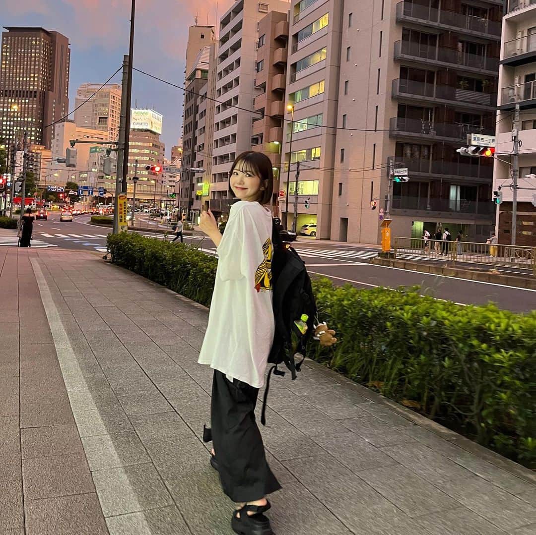 鈴木彩夏のインスタグラム：「お空が綺麗だった💙🩷  , , , #fyp #fypシ #instagram #ボブ」