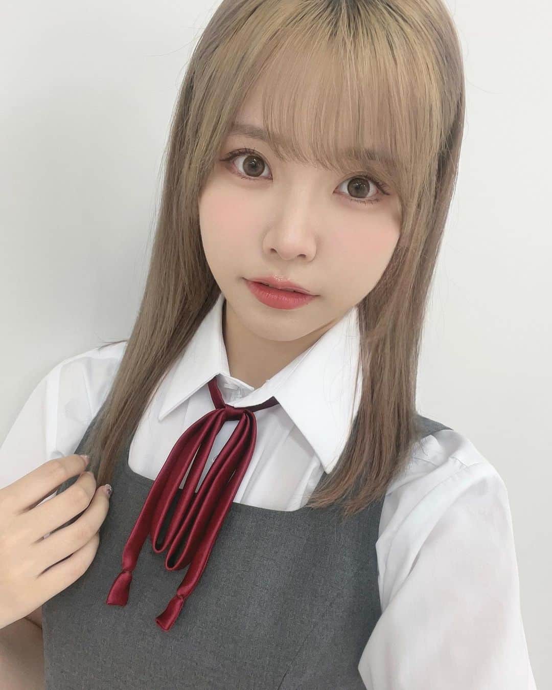 Liyuu（リーユウ）のインスタグラム：「Liella!生放送💫 ありがとうございました！  4thライブツアーへの感想たっぷりな回でした...！振り返ると本当に想像以上に濃いツアーになれたなって🍨  色々話できて、楽しかったです！ もっとたくさん会いたい気持ち🤍 #Liella #lovelive」
