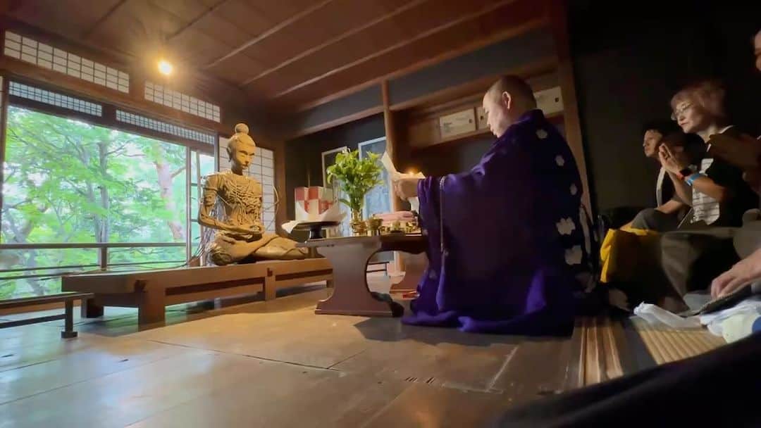落合陽一のインスタグラム：「#ﾇﾙ即是色色即是ﾇﾙ #yoichiochiai」