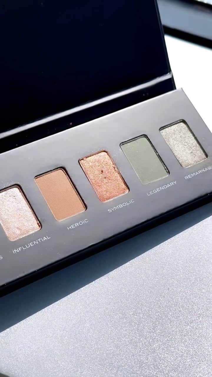 のインスタグラム：「Get ready to spice up your looks with our Motives Icon X Amber Palette! 🌟   With three velvety mattes and three high-impact metallics, you can create iconic looks for any occasion. Tap to shop!   Makeup: @betancurclaudia  . . . #motivescosmetics #makeup #beauty #glam #makeupobsessed #eyeshadowpalette #glamgoals」