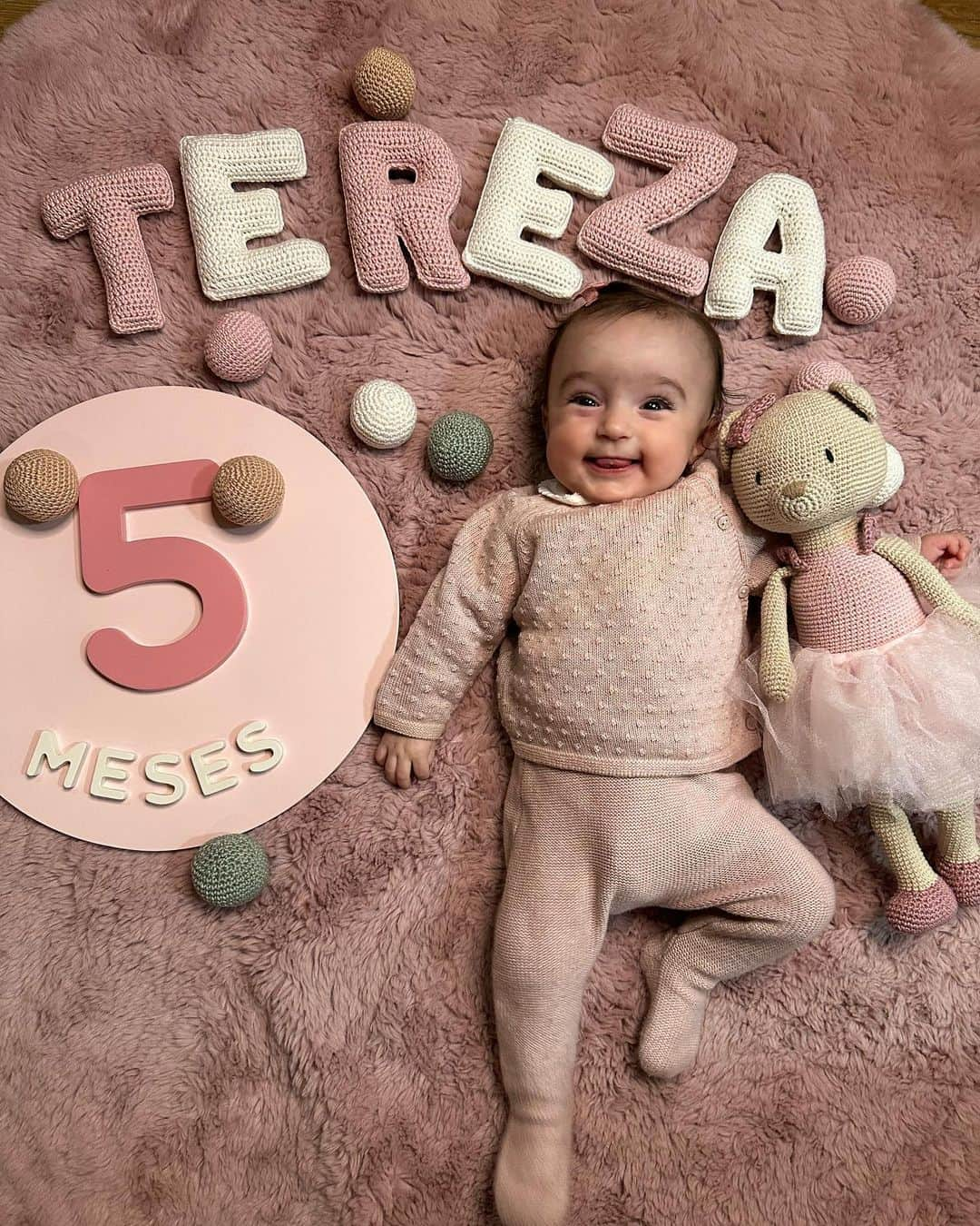 Thaila Ayalaさんのインスタグラム写真 - (Thaila AyalaInstagram)「Minha boneca sorridente fez 5 meses!!!  Vivaaaa Tete!!!」9月16日 23時57分 - thailaayala