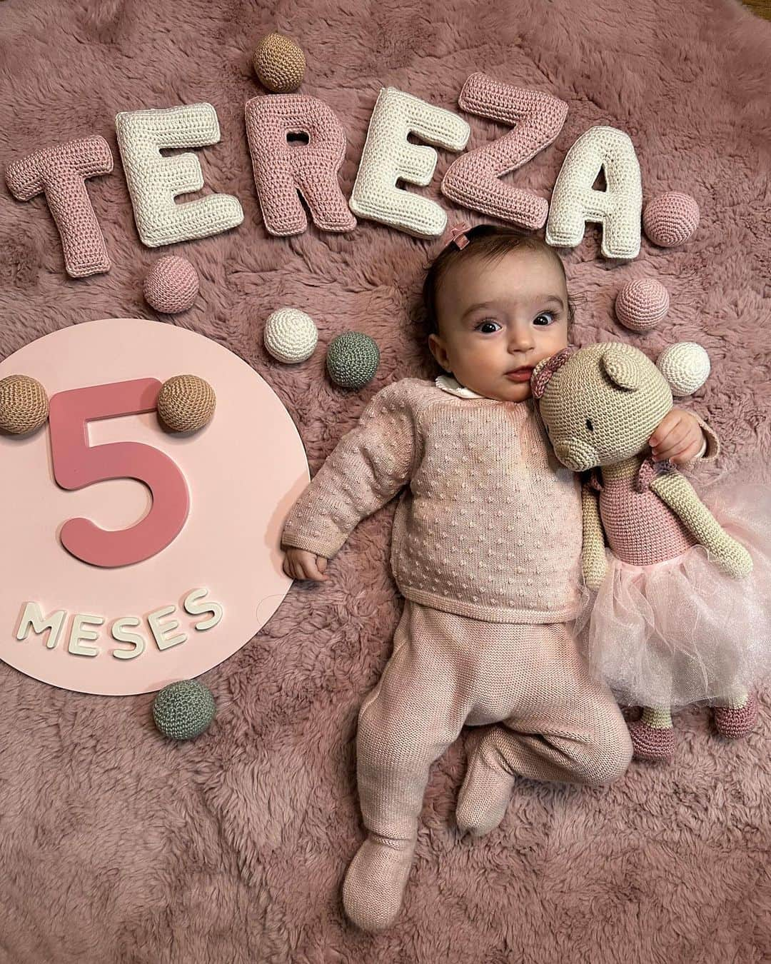 Thaila Ayalaさんのインスタグラム写真 - (Thaila AyalaInstagram)「Minha boneca sorridente fez 5 meses!!!  Vivaaaa Tete!!!」9月16日 23時57分 - thailaayala