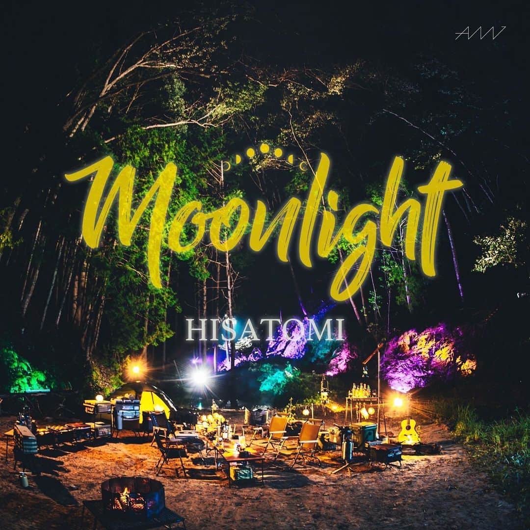 Hisatomiのインスタグラム：「Moonlight 配信スタート🌕  MVの通り夜のキャンプや、夜中の野外LIVEなんかをイメージして作った曲です。 皆さんのプレイリストに仲間入りさせて貰えたら幸いです。 仕事に疲れて帰ってきた夜はベランダで月を見ながらイヤフォンで聴いてみて欲しいっす🌕」