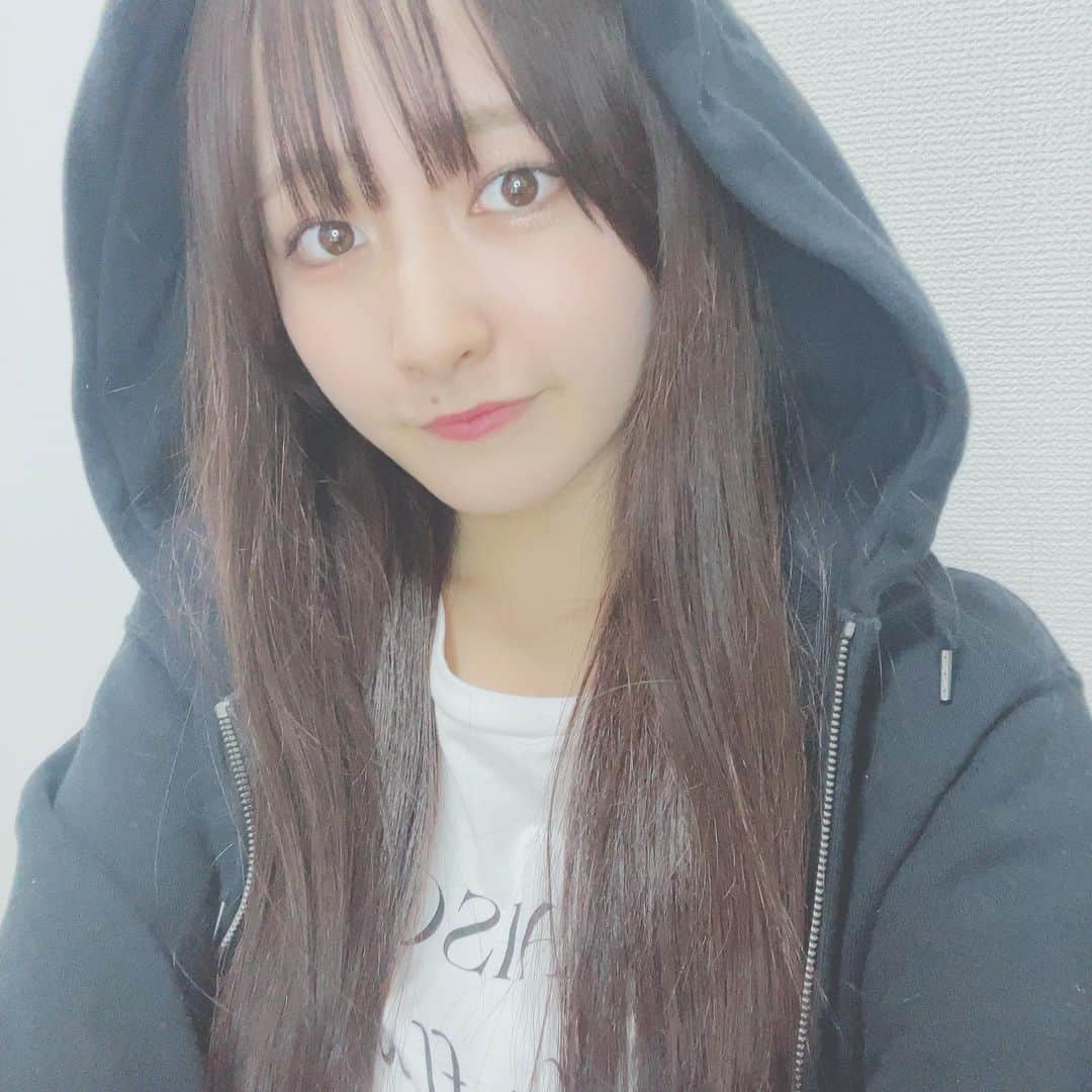 高橋真生のインスタグラム：「🐼♡ フード女子いかがですか？？💭  #自撮り #フード女子 #ootd」
