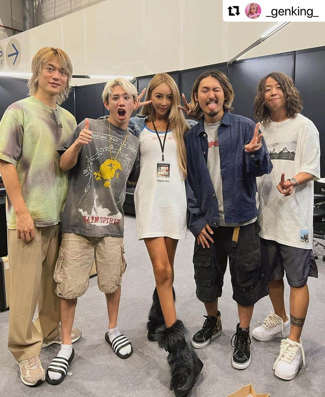 ONE OK ROCK WORLDのインスタグラム