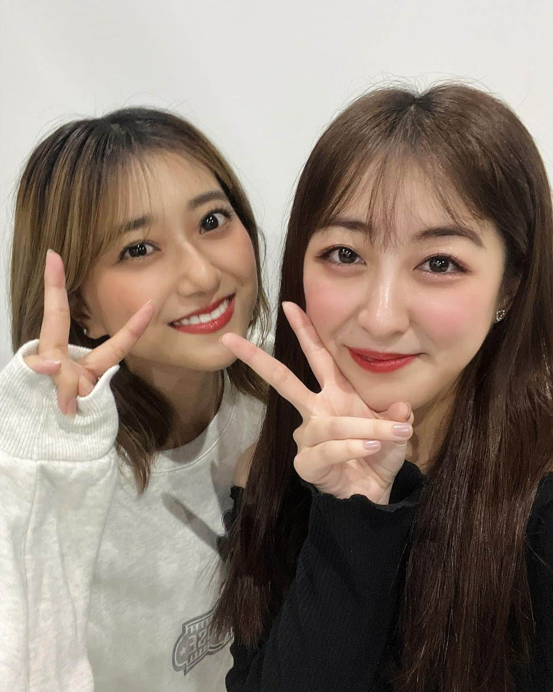 伊豆田莉奈さんのインスタグラム写真 - (伊豆田莉奈Instagram)「ขอบคุณสำหรับงาน2-Shot วันนี้นะคะ💙🤍 แล้วเจอกันพรุ่งนี้อีกวันหนึ่งน้าาาา🥳✌️  今日の2ショット写メ会ありずなでした💙🤍 また明日会おうね🥳✌️  #IzurinaCGM48 #伊豆田莉奈 #いずりな #芸者 #推しの子 #星野アイ #CGM48」9月17日 0時35分 - rina.cgm48official