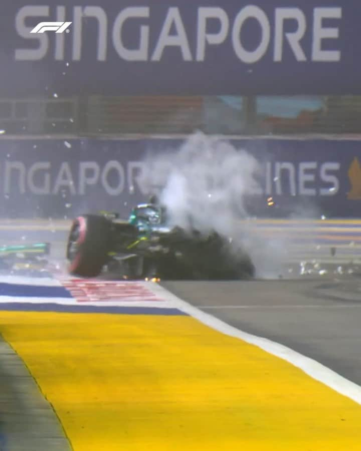 F1のインスタグラム：「A scary one for Lance Stroll   His Aston Martin was left unrecognisable following a big crash at the end of Q1, but he was able to climb out of the wreck unaided  #F1 #Formula1 #SingaporeGP」