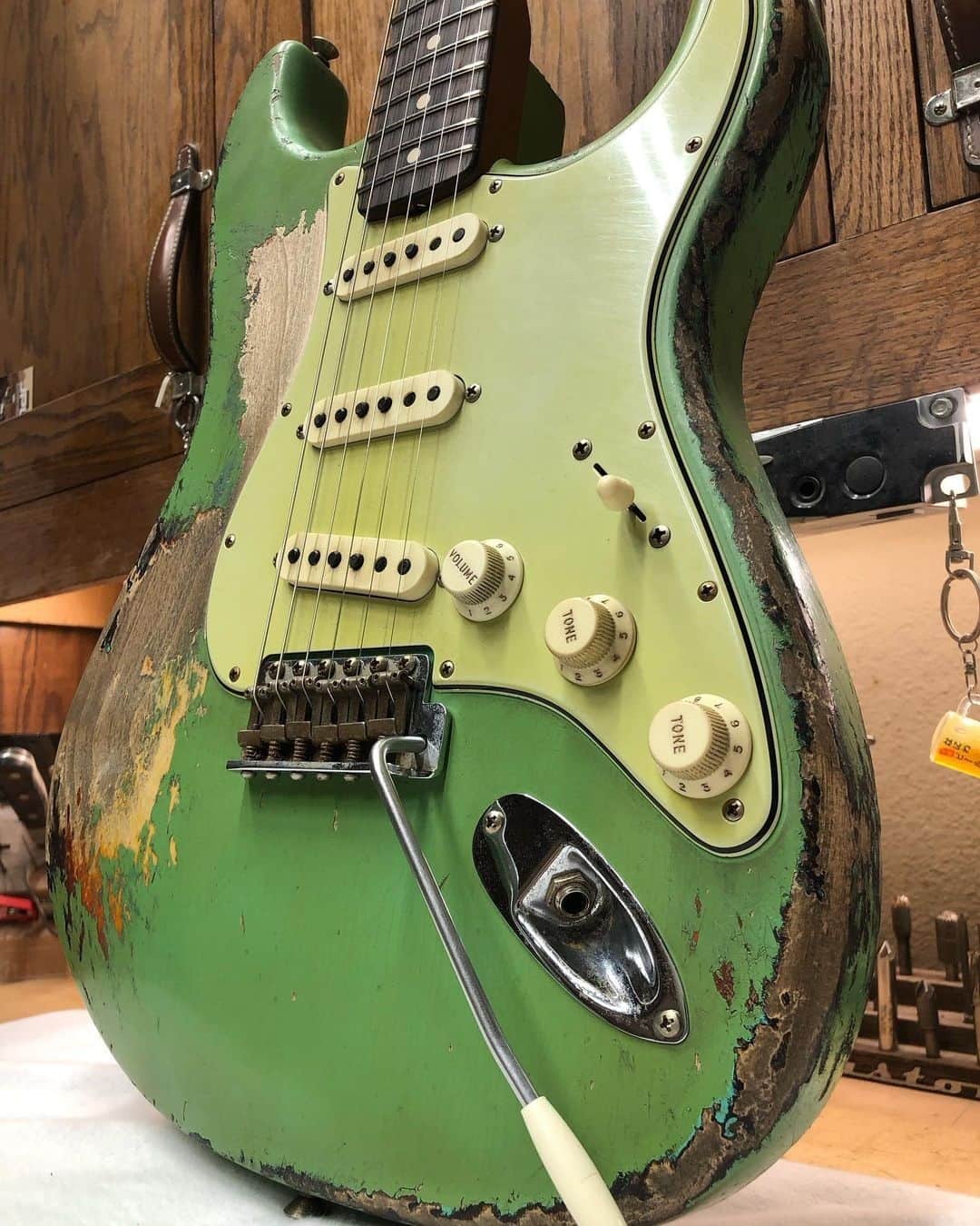 Fender Guitarのインスタグラム：「Here's a special treat for your #Straturday! This stunning Seaform Green over 3-Color Sunburst Strat comes from @Paul_Waller_fender in the @fendercustomshop.」