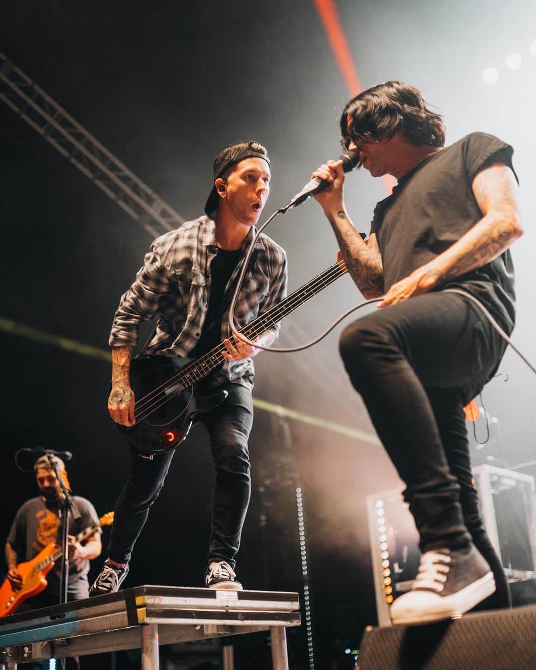 ジャスティン・ヒルズのインスタグラム：「Danke Detroit. 🤘🏻🤘🏻 photos: @nickalausstafford」