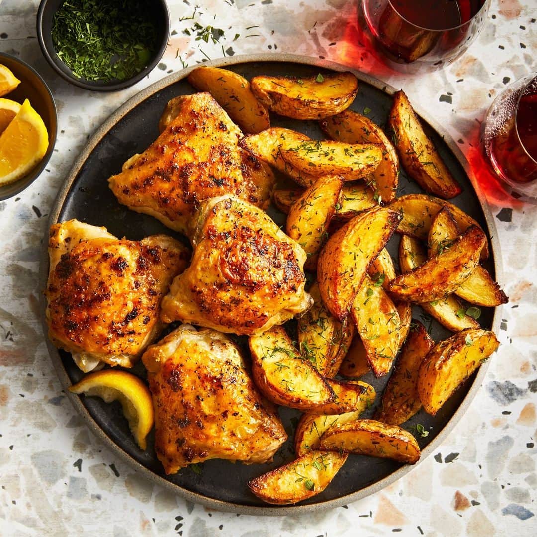 Food & Wineさんのインスタグラム写真 - (Food & WineInstagram)「The Roasted Lemon Pepper Chicken Thighs in this recipe are great but the best part is that as they cook, the fat adds extra flavor and crunch to a bed of lemony potatoes 😋. Hungry yet? Get the recipe at the link in bio.   🍗: Liz Mervosh, 📸: @antonisachilleos, 🥄: @cdaley7, 🍽️: @alibramee」9月17日 2時20分 - foodandwine
