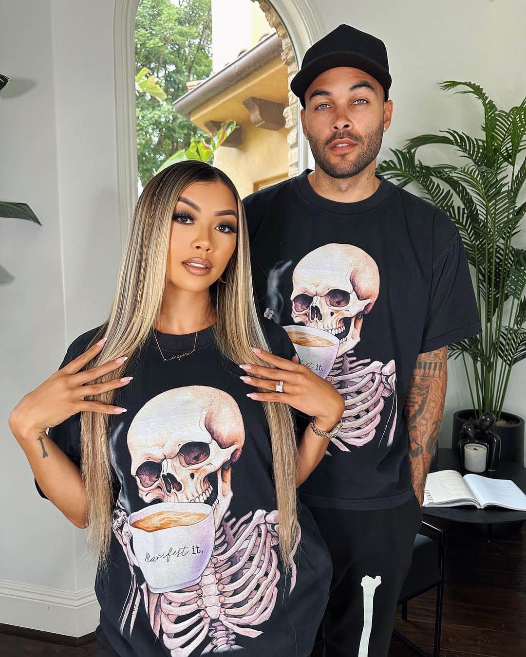 リアン Vのインスタグラム：「Spooky season is near! 👻 NEW @shoplianev Skeleton “Manifest it” t-shirts are LIVE and restocked in our glow in the dark skeleton sets! 💀 Order NOW to get in time for Halloween! 🎃」