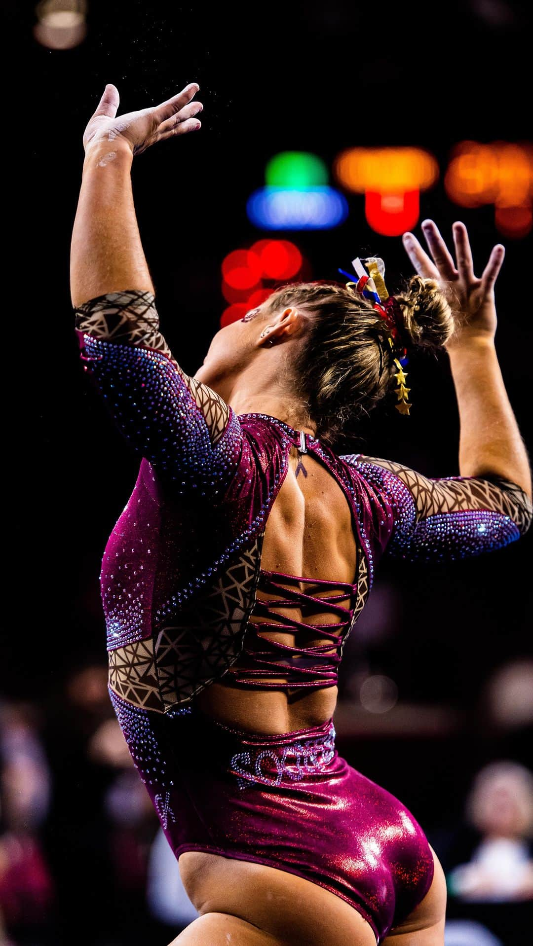 ラガン・スミスのインスタグラム：「This sport has shaped me into who I am today! The time has flown by and I can’t believe that I am on to my last year of the sport. I love it so much! Enjoy it while it last because it does not last forever♥️ #nationalgymnasticsday #lastonebestone」