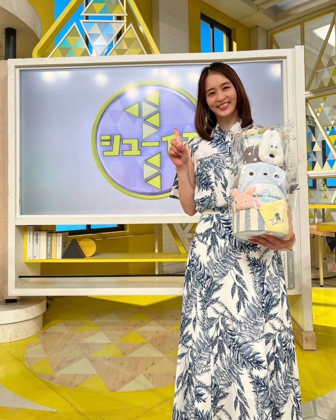 田中理恵のインスタグラム：「お仕事復帰！ 4ヶ月ぶりのシューイチ💛 あ〜緊張しましたぁ😆🍀  皆さまありがとうございました😊 暖かい現場感謝☺️」