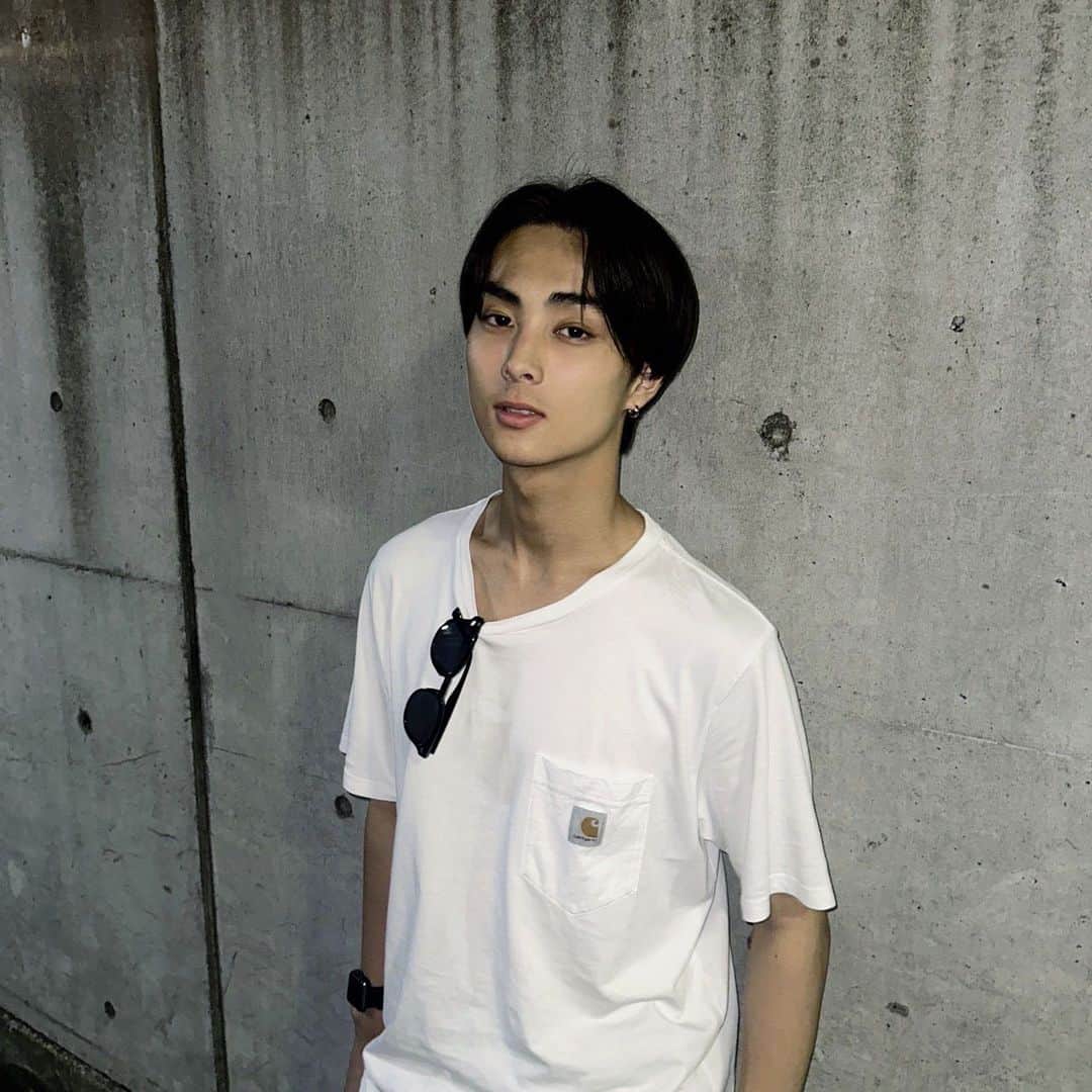 のインスタグラム：「三連休は何して過ごしていますか？  #小幡海潤 #海潤」