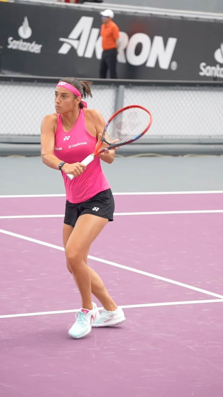 キャロライン・ガルシアのインスタグラム：「¿Lista para volar por lo más alto en Guadalajara, @carogarcia 🇫🇷?   #WTA #GDLOpenAKRONxSantander #WTA1000 #ElMejorTenisDelMundo #FlyWithCaro」