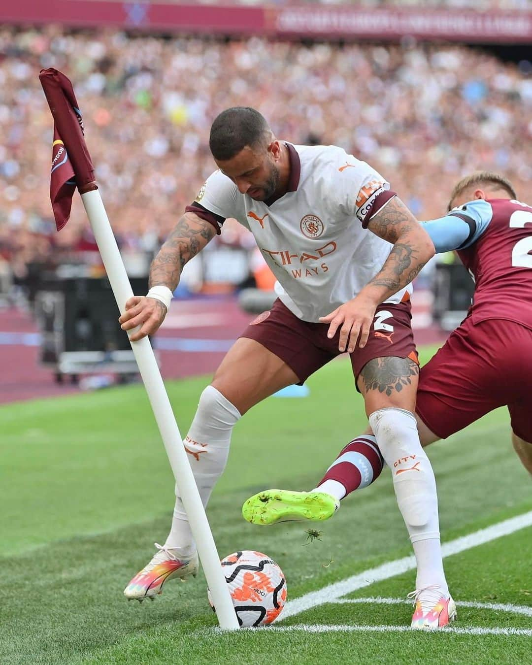 カイル・ウォーカーさんのインスタグラム写真 - (カイル・ウォーカーInstagram)「Buzzing to get the win today after the international break. 🔥」9月17日 5時20分 - kylewalker2