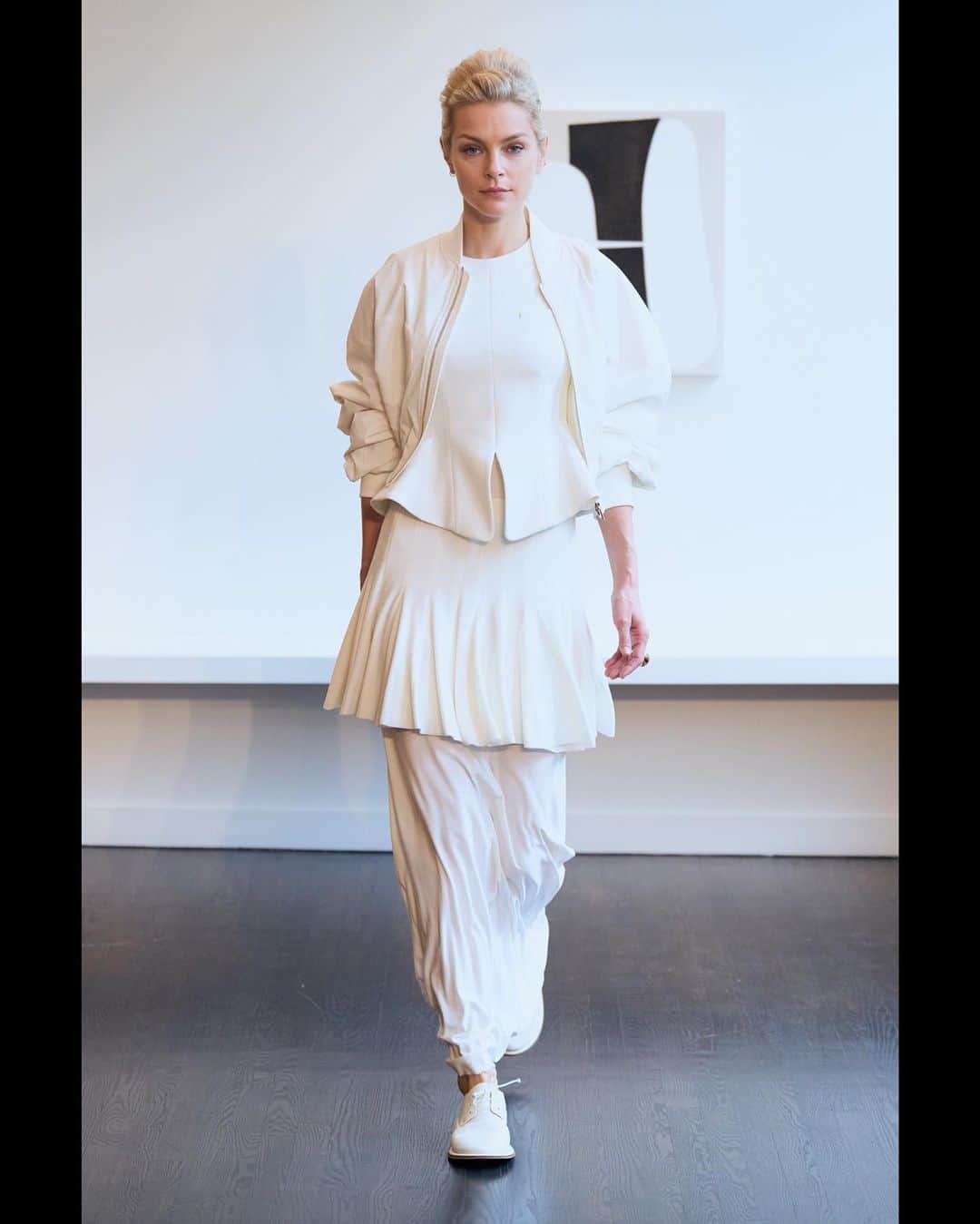 ジェシカ・スタムのインスタグラム：「Ashlyn 🧚 spring / summer 2024 #NYFW」