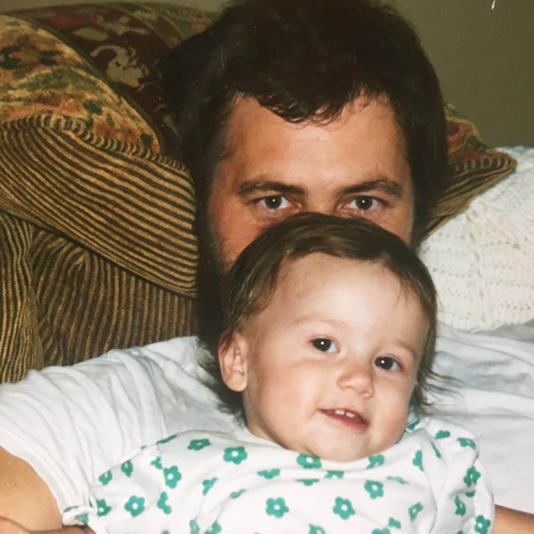 コリー・ロバートソンのインスタグラム：「She’s 21 and she’s my baby so obviously I spent the morning scrolling through her life in pictures 🥹😭 🥰here is what I came to…She’s amazing and I have no idea how I got the tremendous blessing of being her mom, but I am forever thankful to God that He chose her for me and me for her!!  @bellarobmayo are uniquely and wonderfully you and I love exactly who you are. You are smart, funny, servant hearted, a dreamer and a doer, thoughtful and creative. You love God and others openly and fully, you aren’t afraid to try new things and I saw in you even as a baby that when you decided you wanted to do something you would go all in and figure it out. There is nothing you can’t do (well maybe basketball wasn’t your strong suit, but you can’t have everything, ha)   I love all of the things big and small with you, just getting to watch our shows together, going to each others houses for dinner, dreaming with you, traveling the world with you, and now working with you!!!   Happy 21 baby girl!! Life with you is wonderful, beautiful, and inspiring and also, I know without a shadow of a doubt, the best is yet to come! I love you forever and always ❤️」