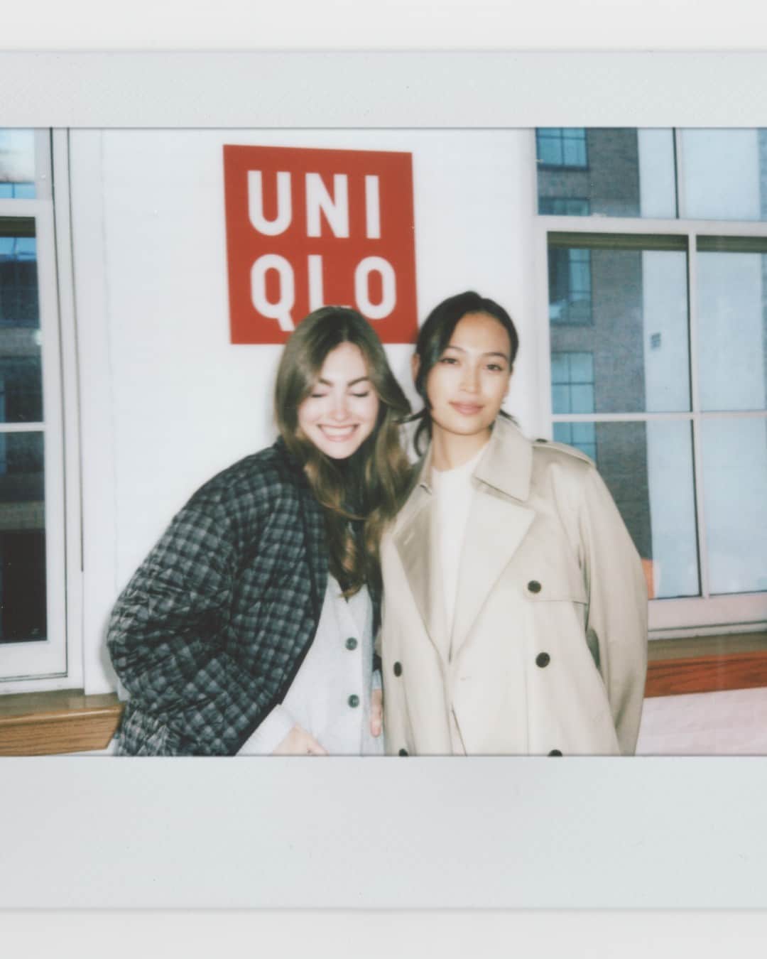 uniqlousaのインスタグラム：「Get a behind-the-scenes look at our latest Live Station show styling the new UNIQLO : C collection that launched yesterday! Catch the full show at UNIQLO.com   #Uniqlo #UniqloC #Uniqlousa #ClarewaightKeller」