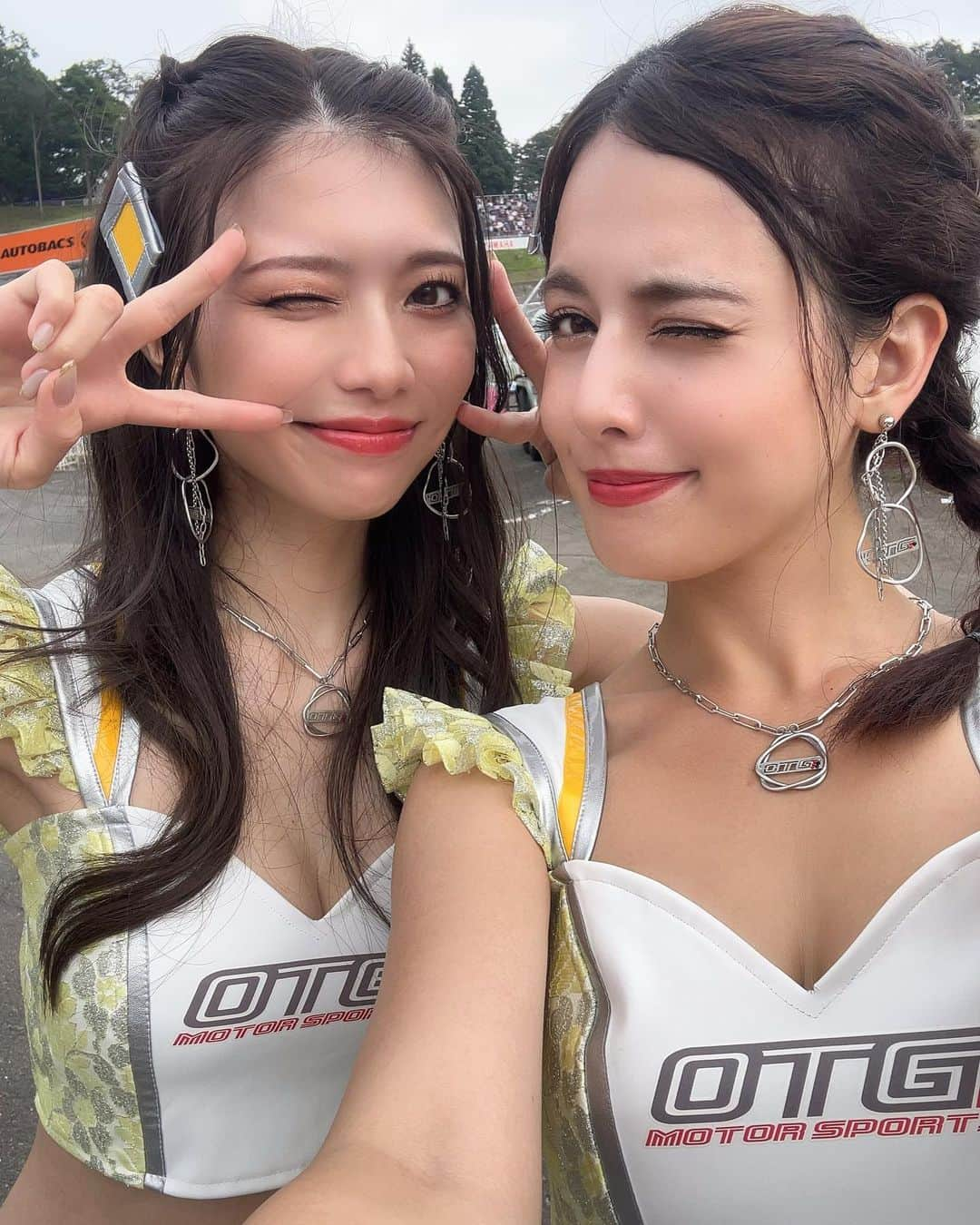 涼野はるかさんのインスタグラム写真 - (涼野はるかInstagram)「･ ･ おはよう💛 #SUPERGT Rd.6菅生 決勝日！ 朝のFIA-F4 はみさともえぴ ペピと私がスポンサーステージを担当します！ ･ 本日も60号車LMcorsaと OTGモータースポーツ80号車野澤勇翔選手へ たくさんの応援をよろしくお願いします！！！ 追い上げるぞ！！！ ･ ･ ･ ･ ･ ･ ･ ･ ･ ･ #lmcorsa #rq #racequeen #otg #motorsports #fiaf4jp #f4 #レースクイーン #モータースポーツ #コスチューム」9月17日 8時07分 - suzuno_haruka