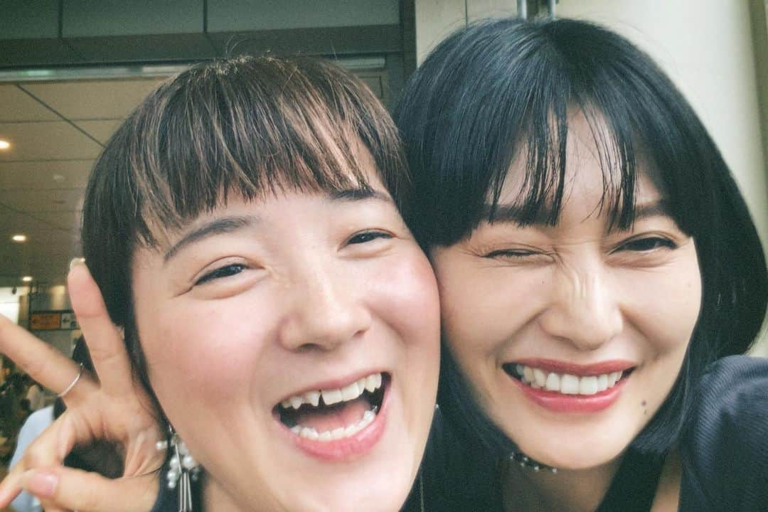 佐藤乃莉さんのインスタグラム写真 - (佐藤乃莉Instagram)「笑う門には福きたる🍀  #爆笑#smile #笑顔#幸#friend」9月17日 8時09分 - nori_sato_