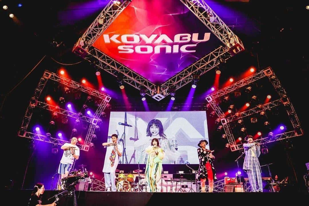 のインスタグラム：「今日は2日目 よろしくお願いします m(_ _)m #コヤソニのインスタに良い写真たちがいっぱい #がっちりプロがとってくれてます」