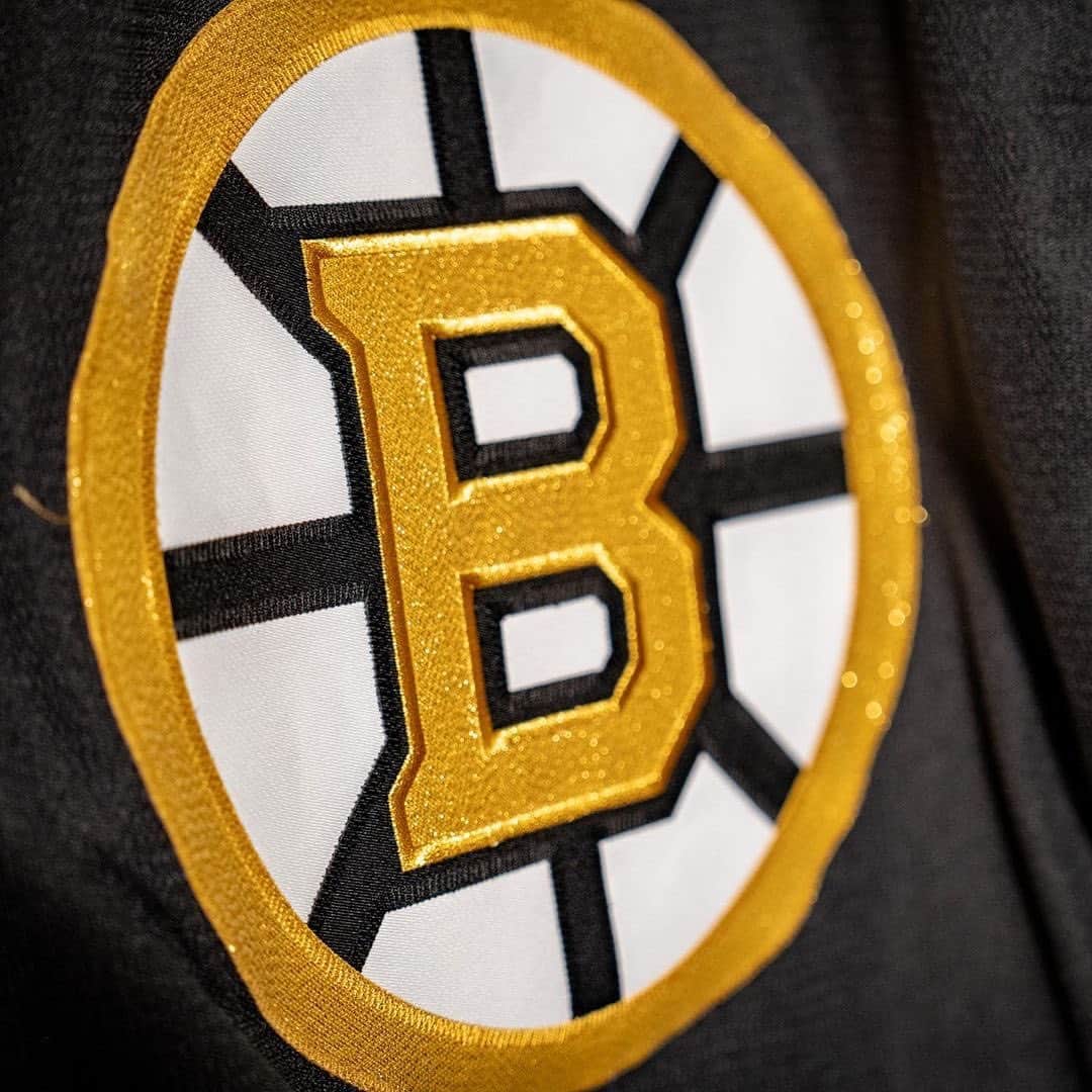 NHLさんのインスタグラム写真 - (NHLInstagram)「A century of the @nhlbruins. 💯  The Boston Bruins have unveiled their Centennial jerseys! 👀  (📸: @nhlbruins)」9月17日 9時57分 - nhl