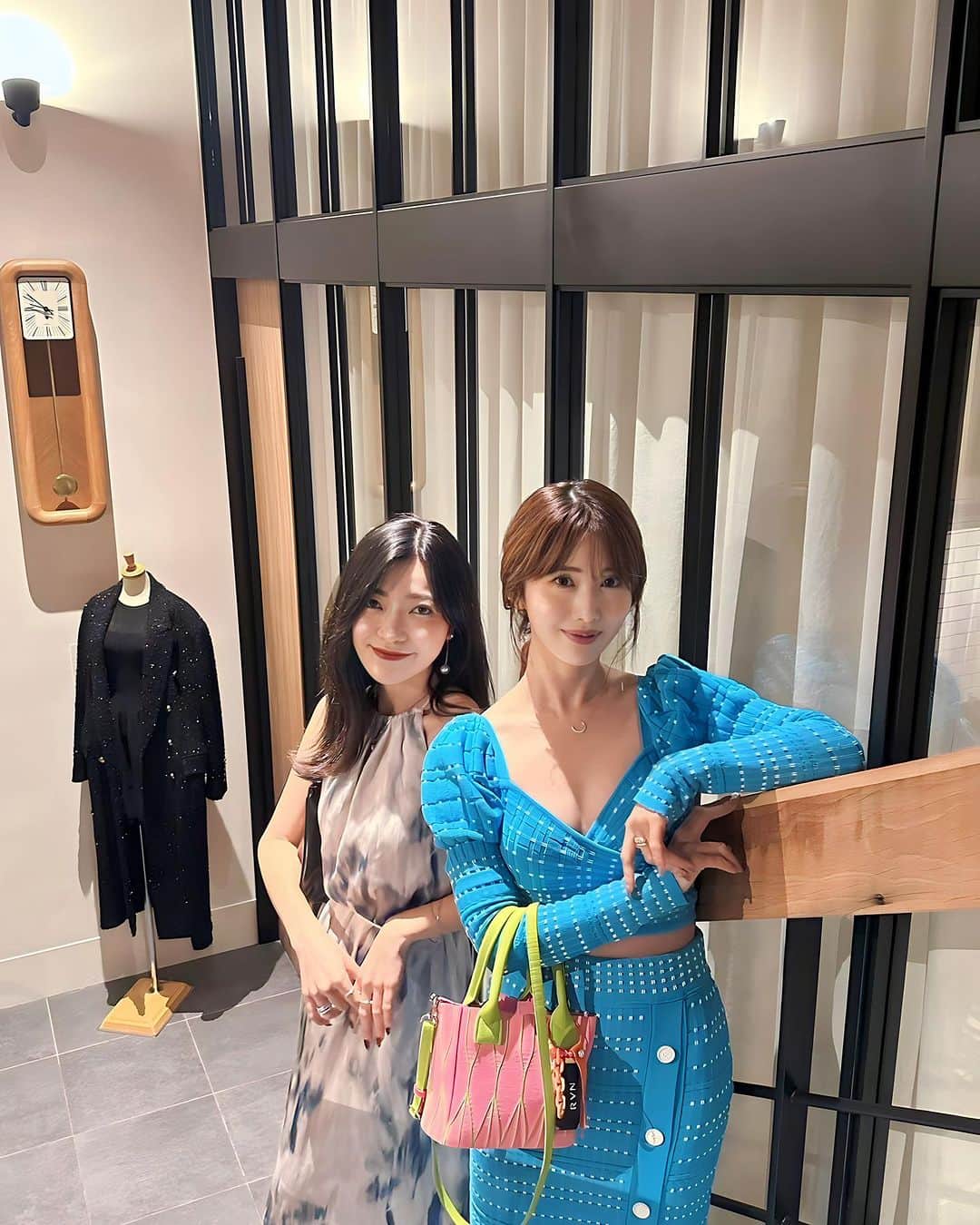 一木美里のインスタグラム：「party snap💐🩵🩷  #rvnnyc#rvn#fashion#party#tokyo」